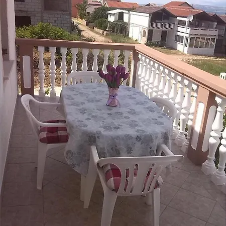 Apartment Borosa