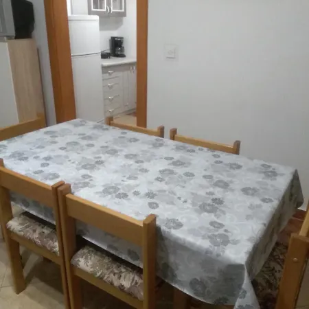 Borosa Apartment Vir