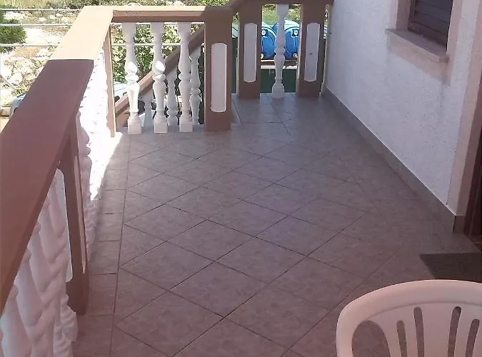 Borosa Apartment Vir