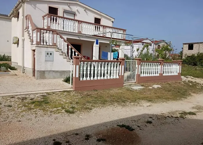 Borosa Apartment Vir